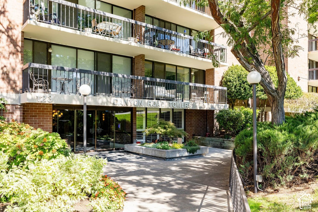 Photo of 123 E 2ND AVE #106, Salt Lake City, UT 84103 (MLS # 2188528)