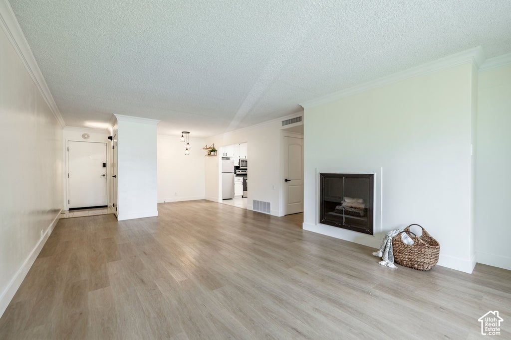 Photo of 123 E 2ND AVE #106, Salt Lake City, UT 84103 (MLS # 2188528)