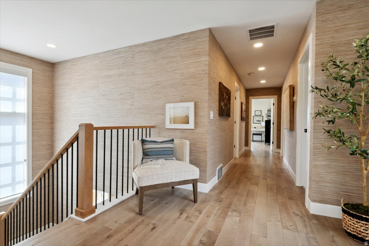 STANFORD COMMONS - Residential