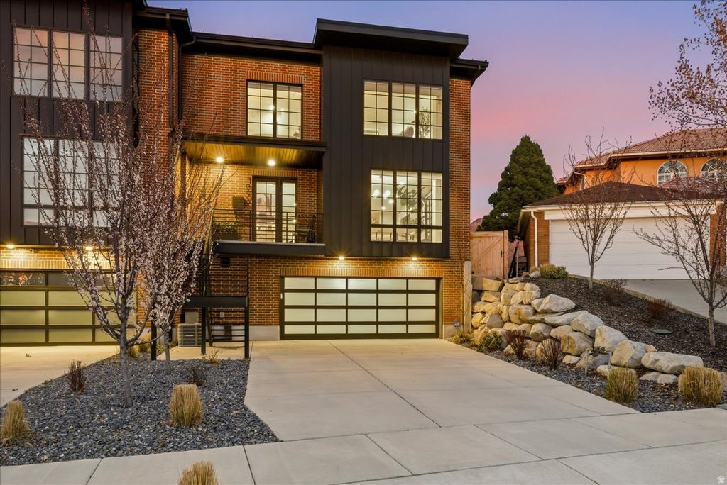 Photo of 1059 S FOOTHILL DR, Salt Lake City, UT 84108 (MLS # 2144368)