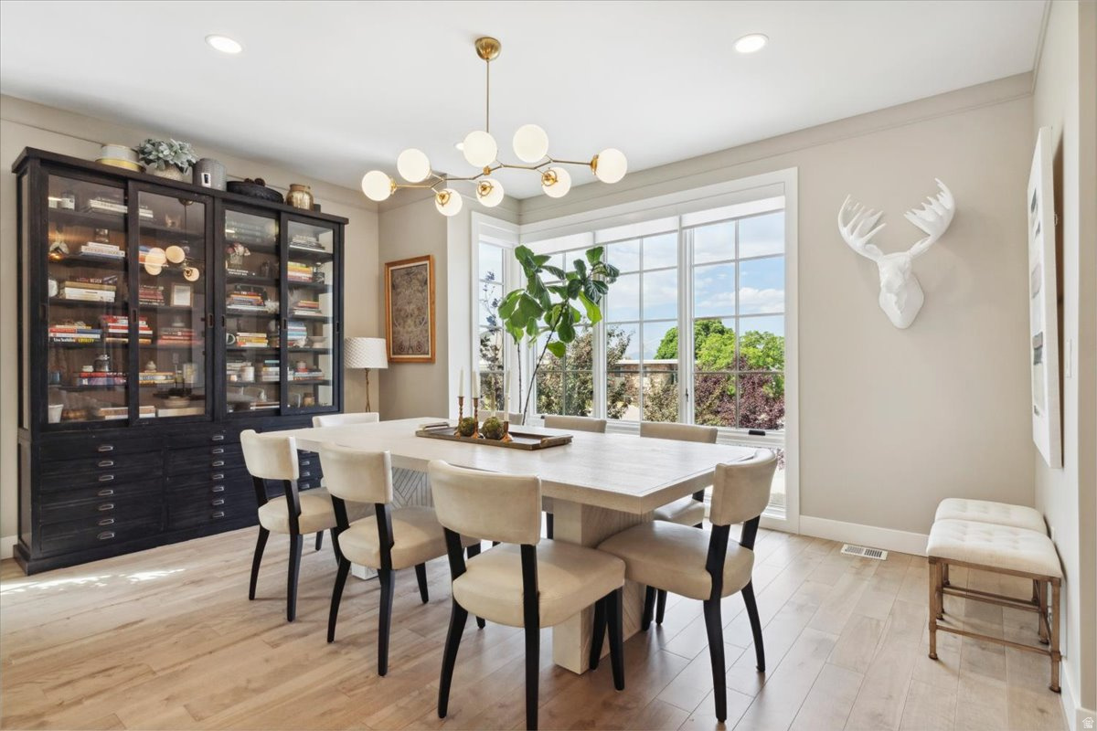 STANFORD COMMONS - Residential