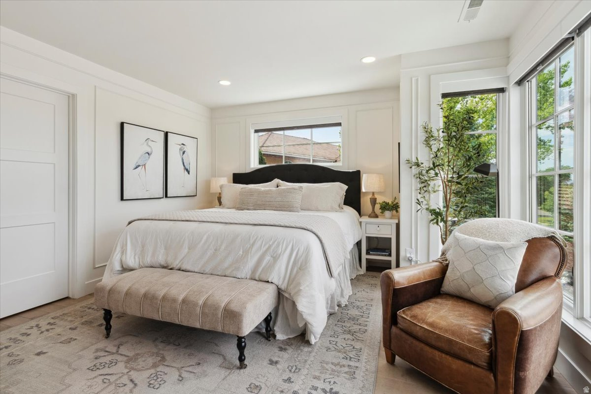 STANFORD COMMONS - Residential