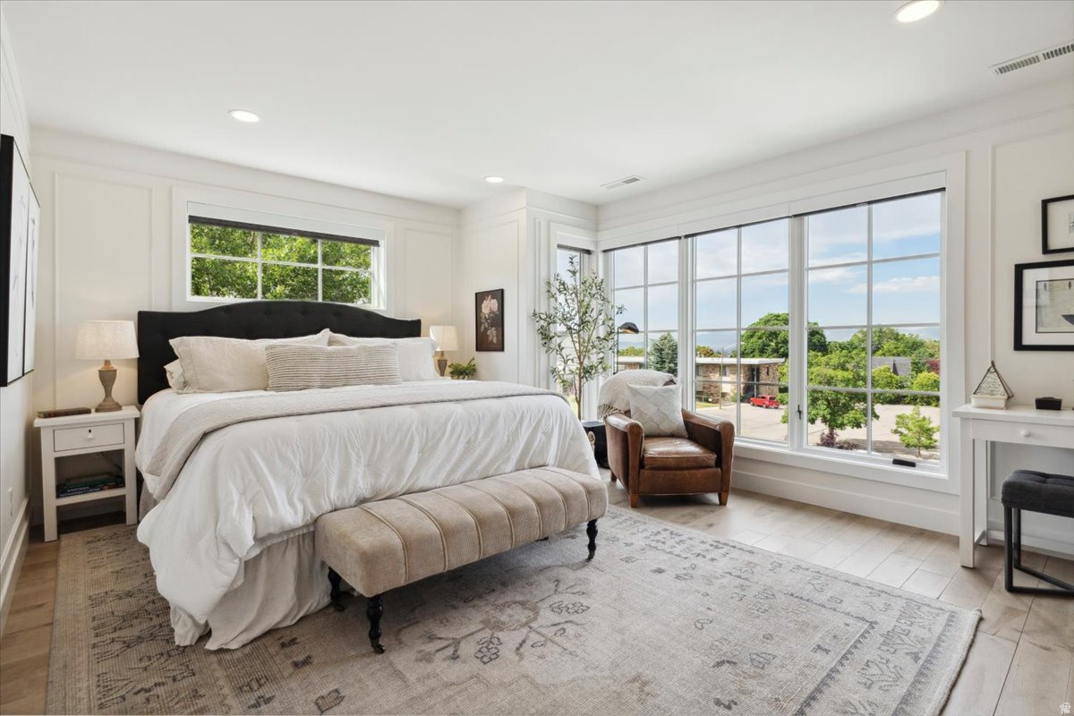 STANFORD COMMONS - Residential