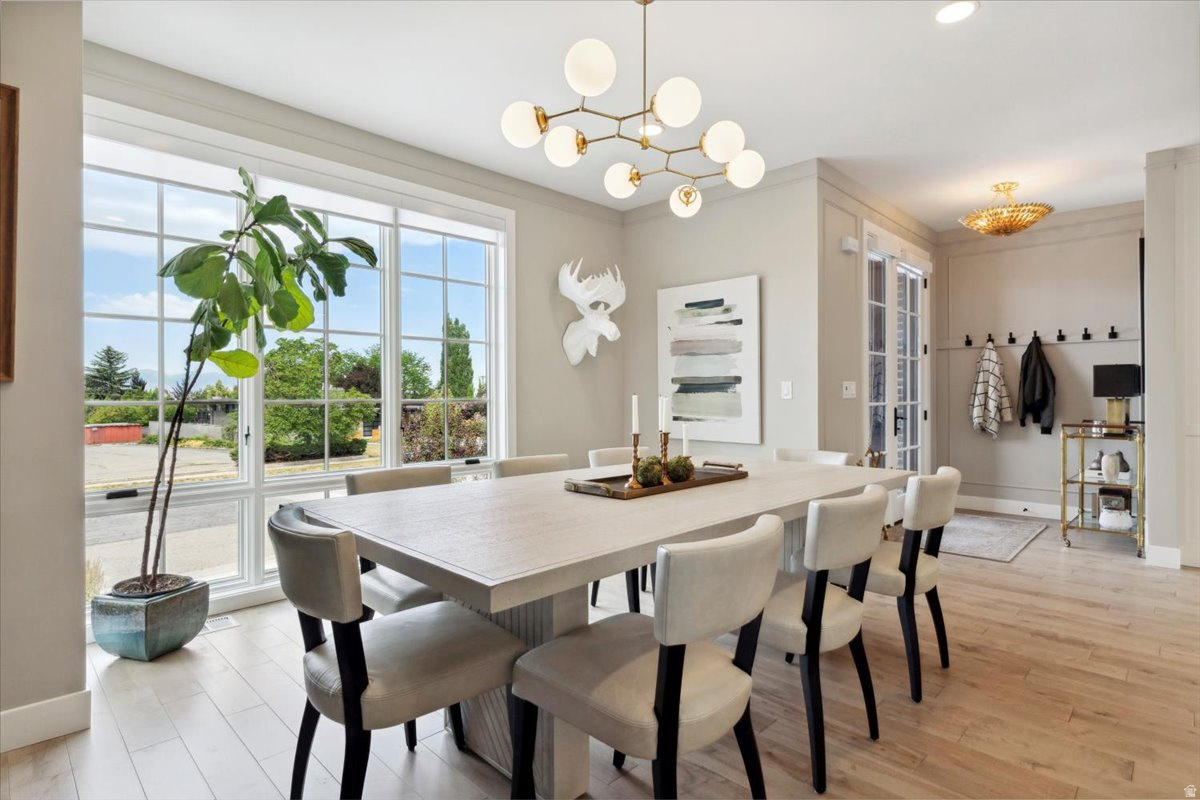 STANFORD COMMONS - Residential