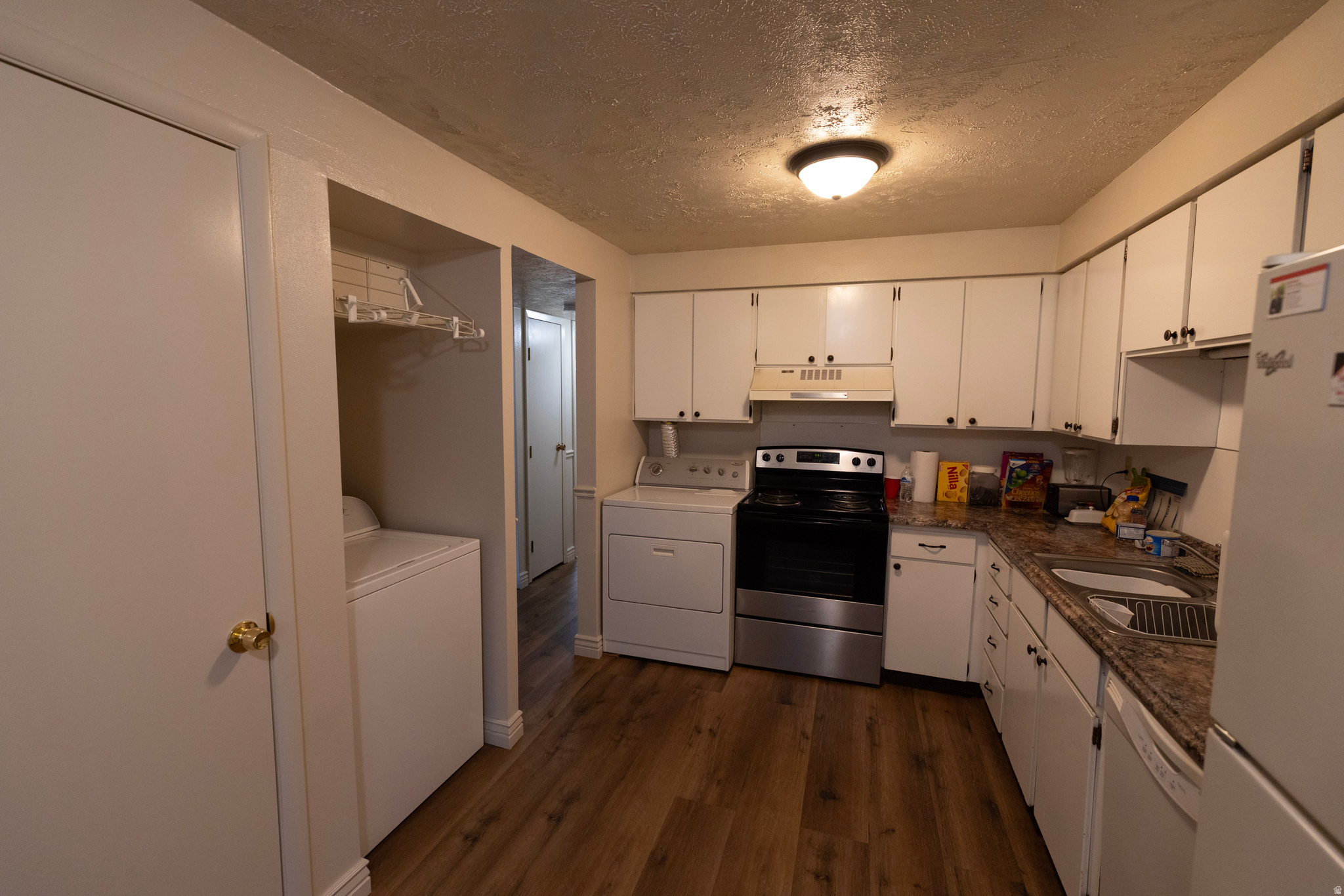 LAKEVIEW - Residential