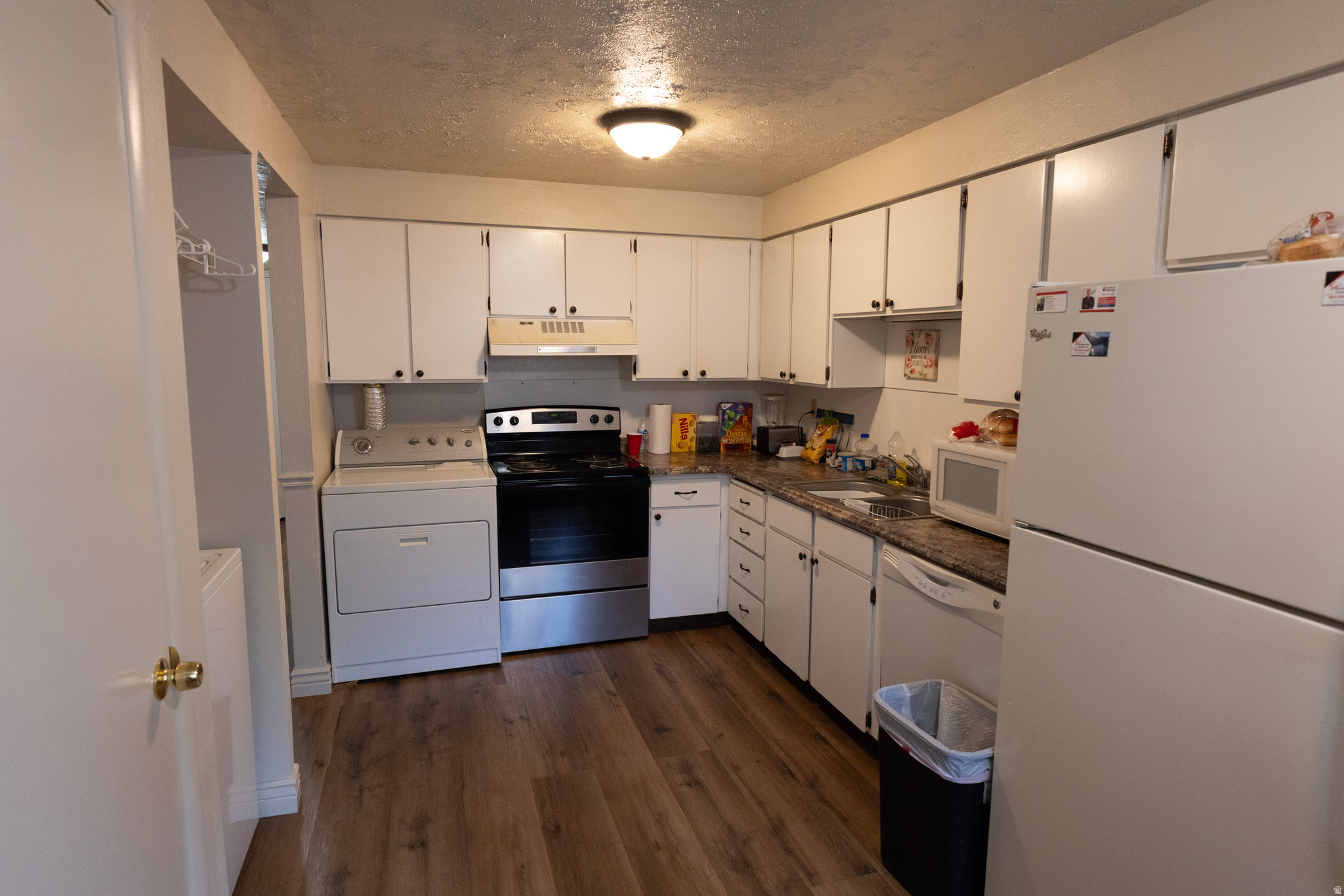 LAKEVIEW - Residential