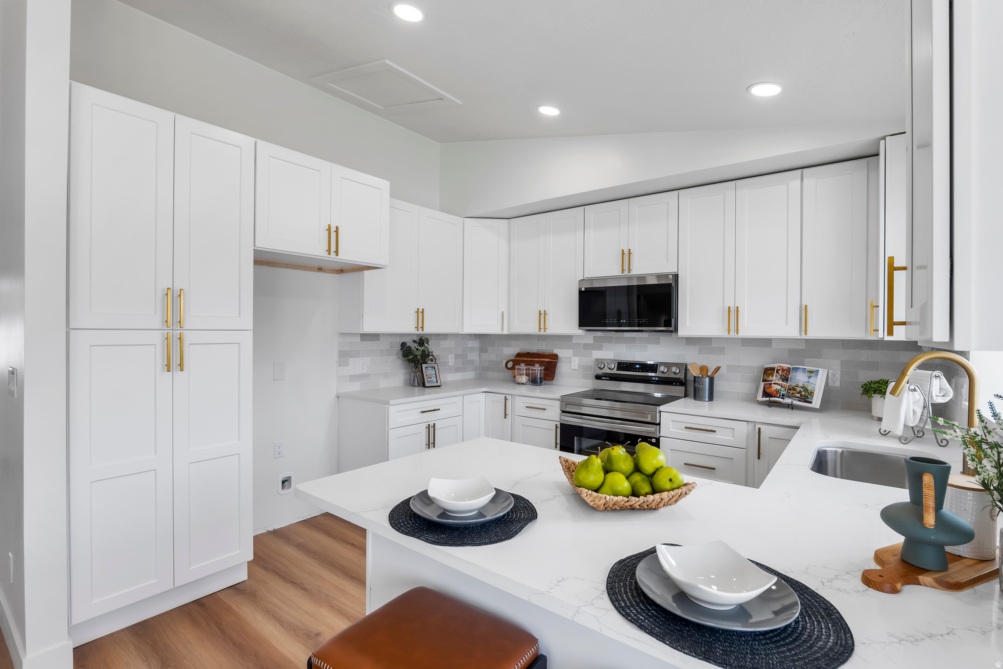 RIVER PARK - Residential