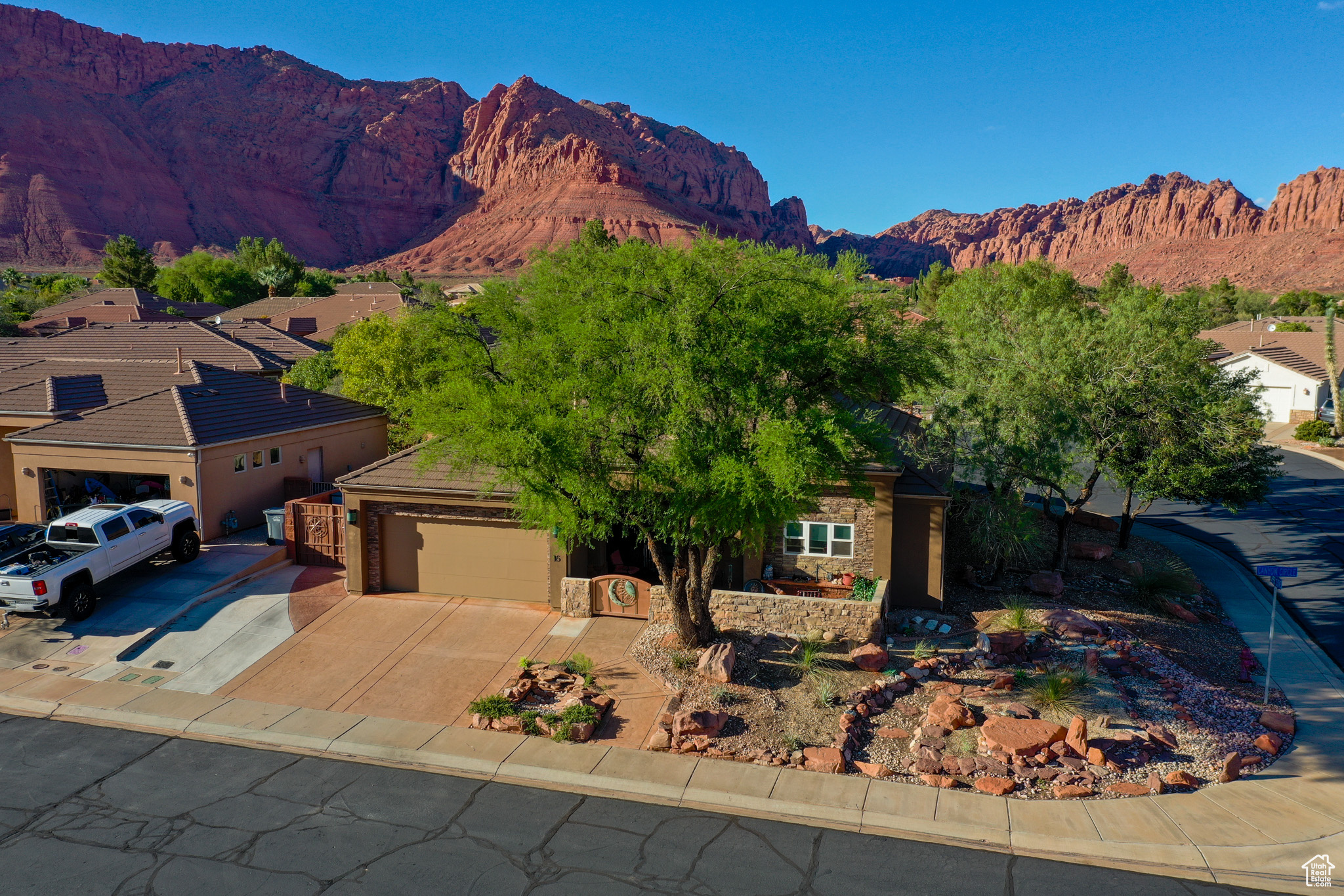 COPPER CANYON - Residential