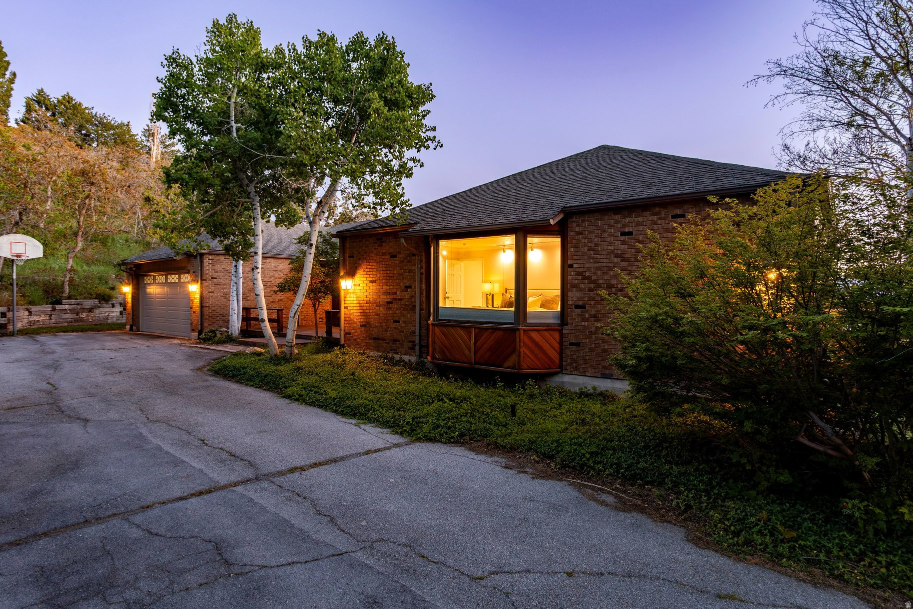 ARLINGTON HILLS - Residential