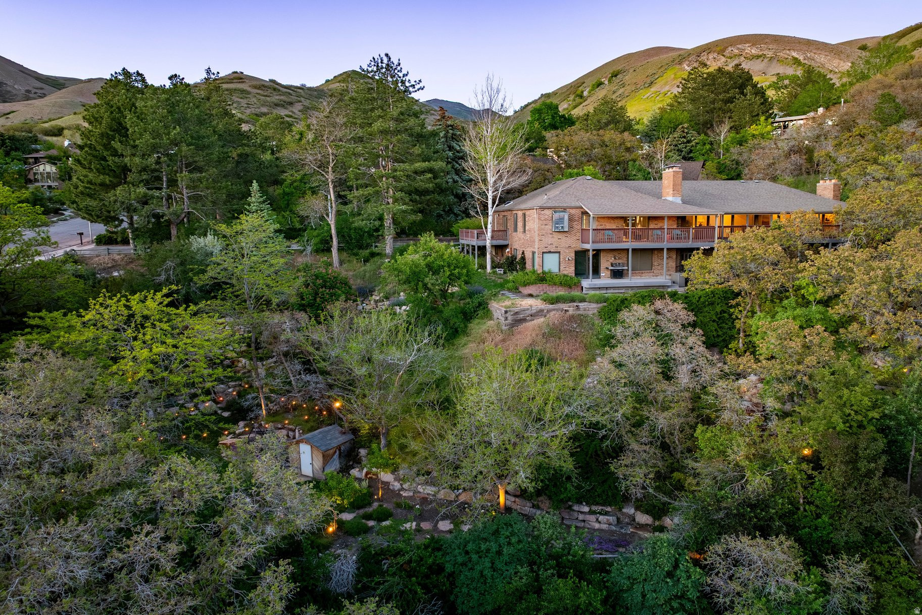ARLINGTON HILLS - Residential