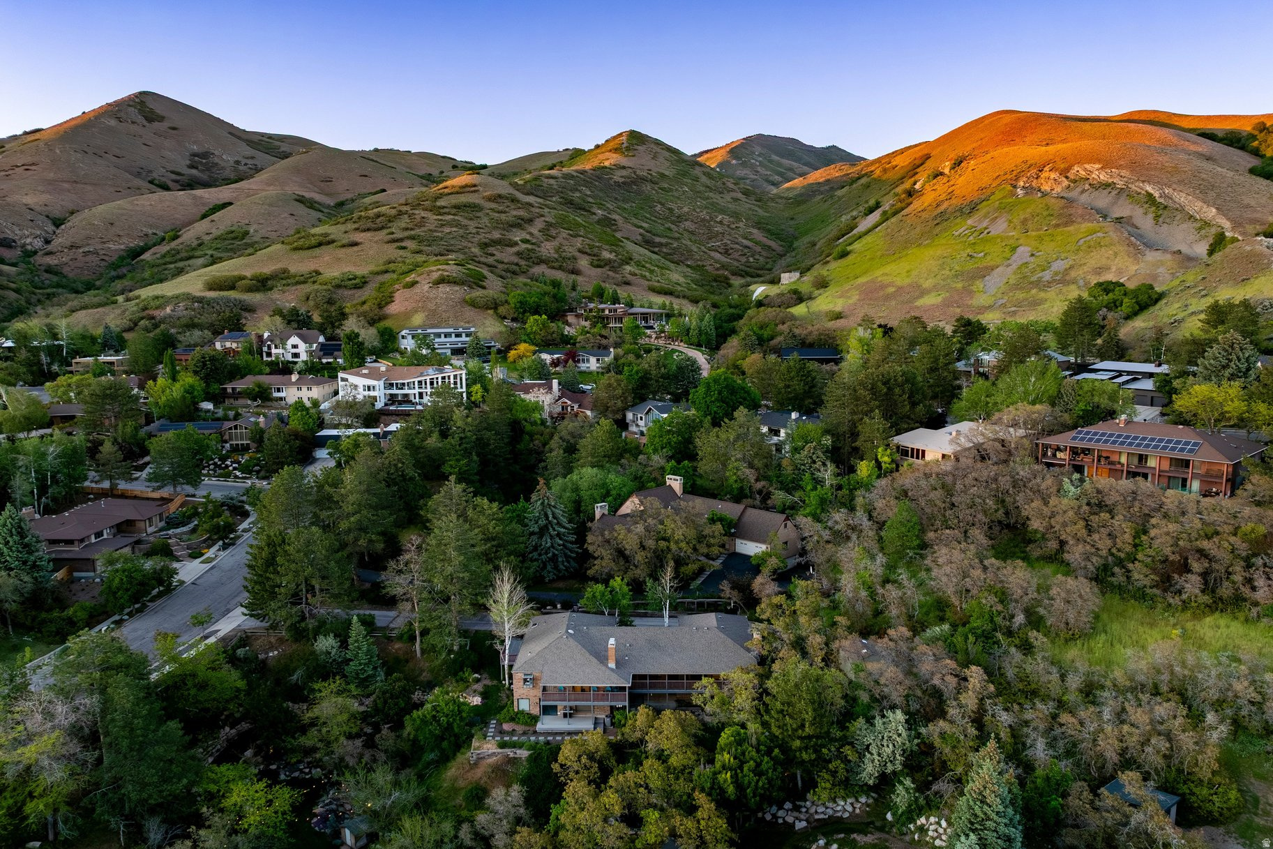 ARLINGTON HILLS - Residential