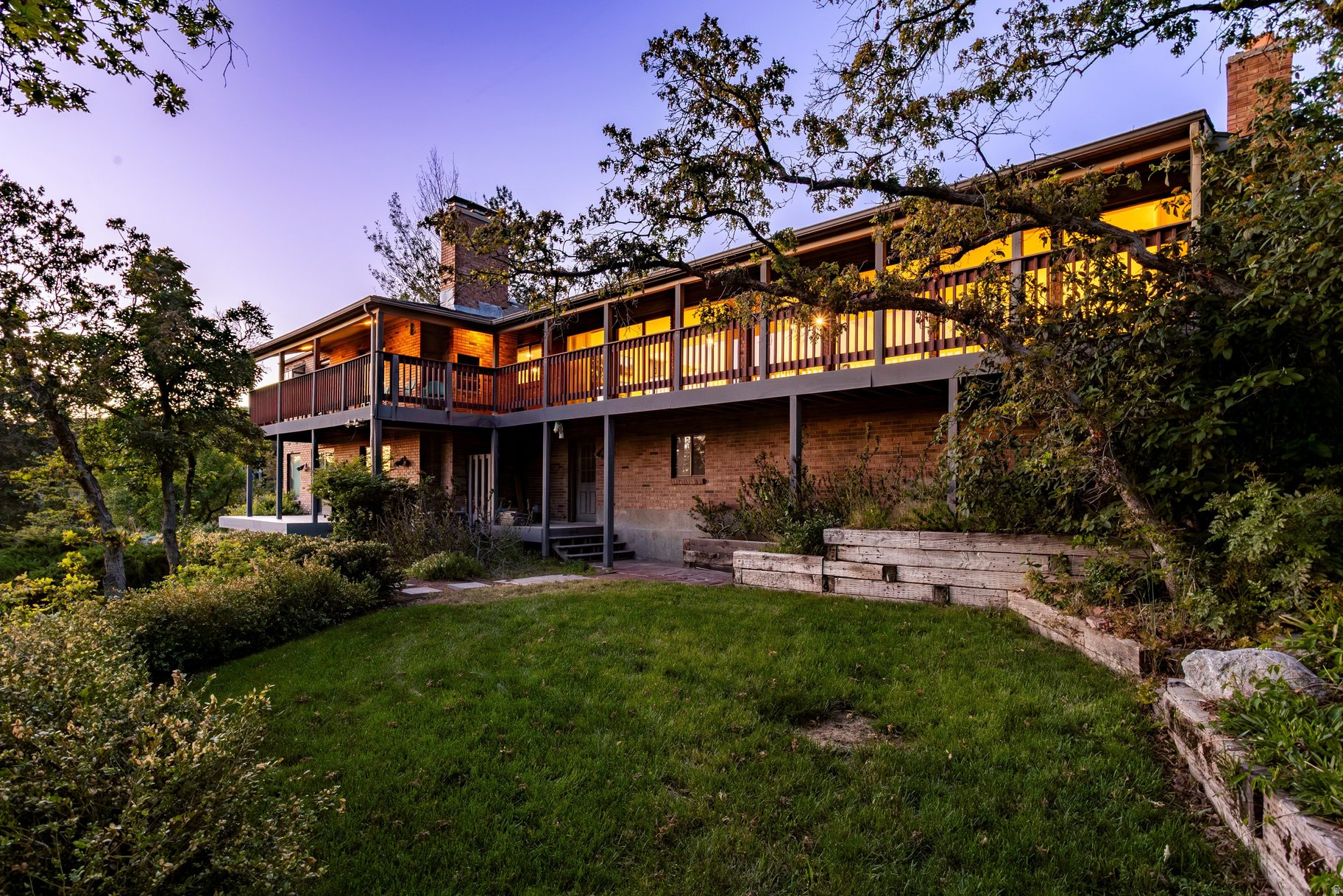 ARLINGTON HILLS - Residential