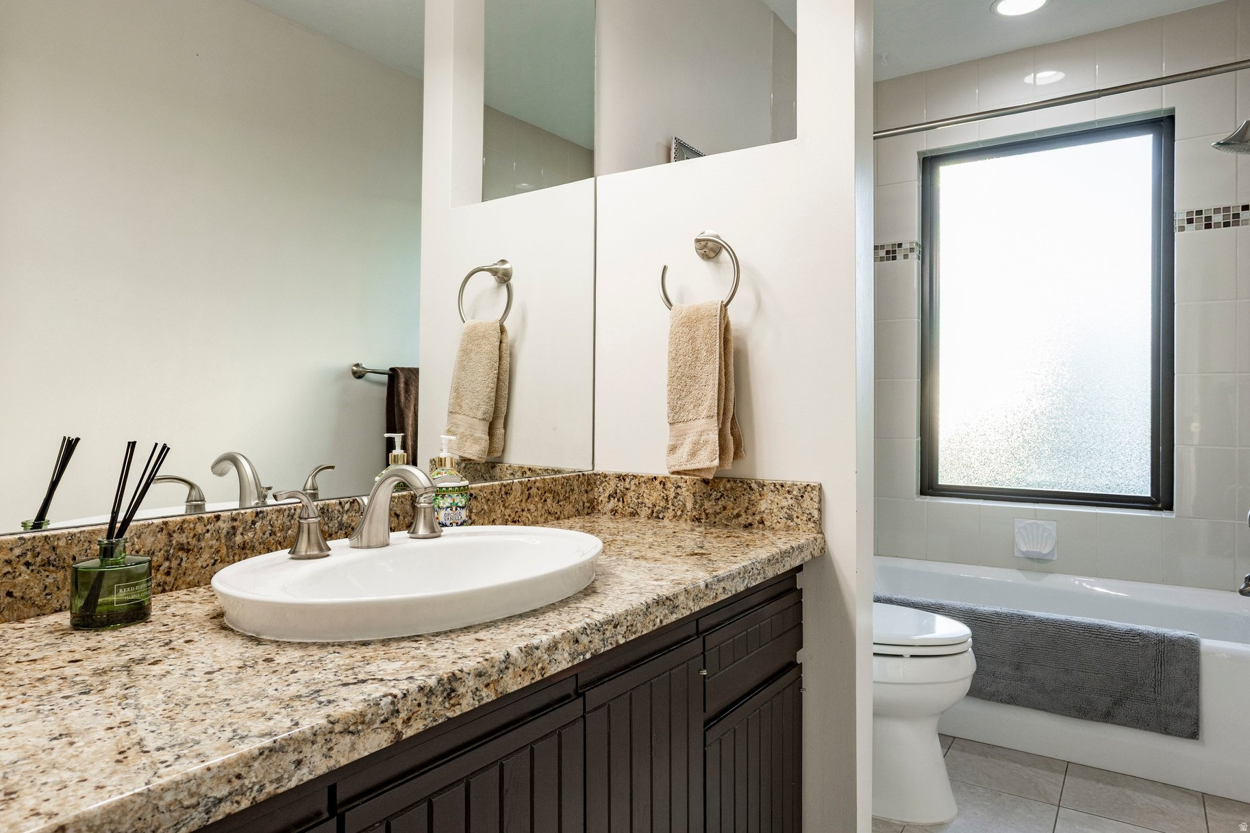 ARLINGTON HILLS - Residential