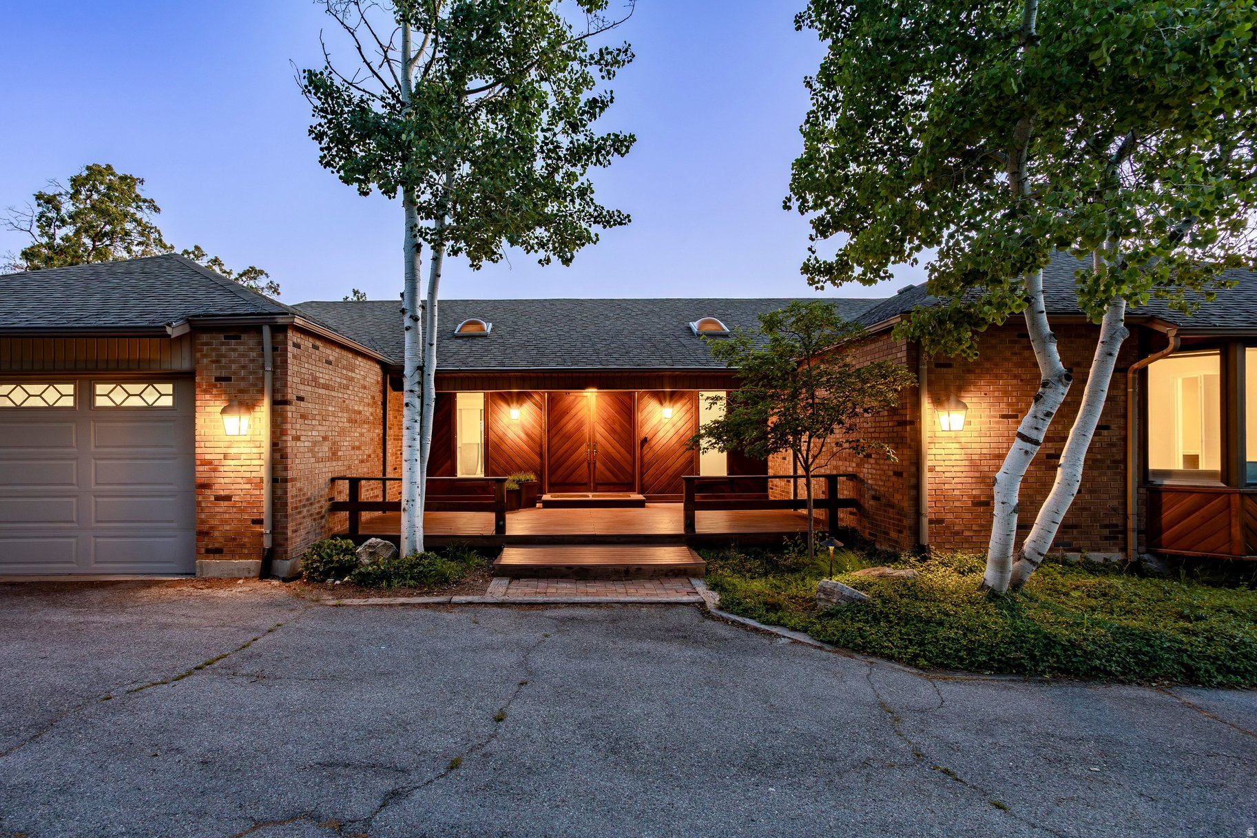 ARLINGTON HILLS - Residential
