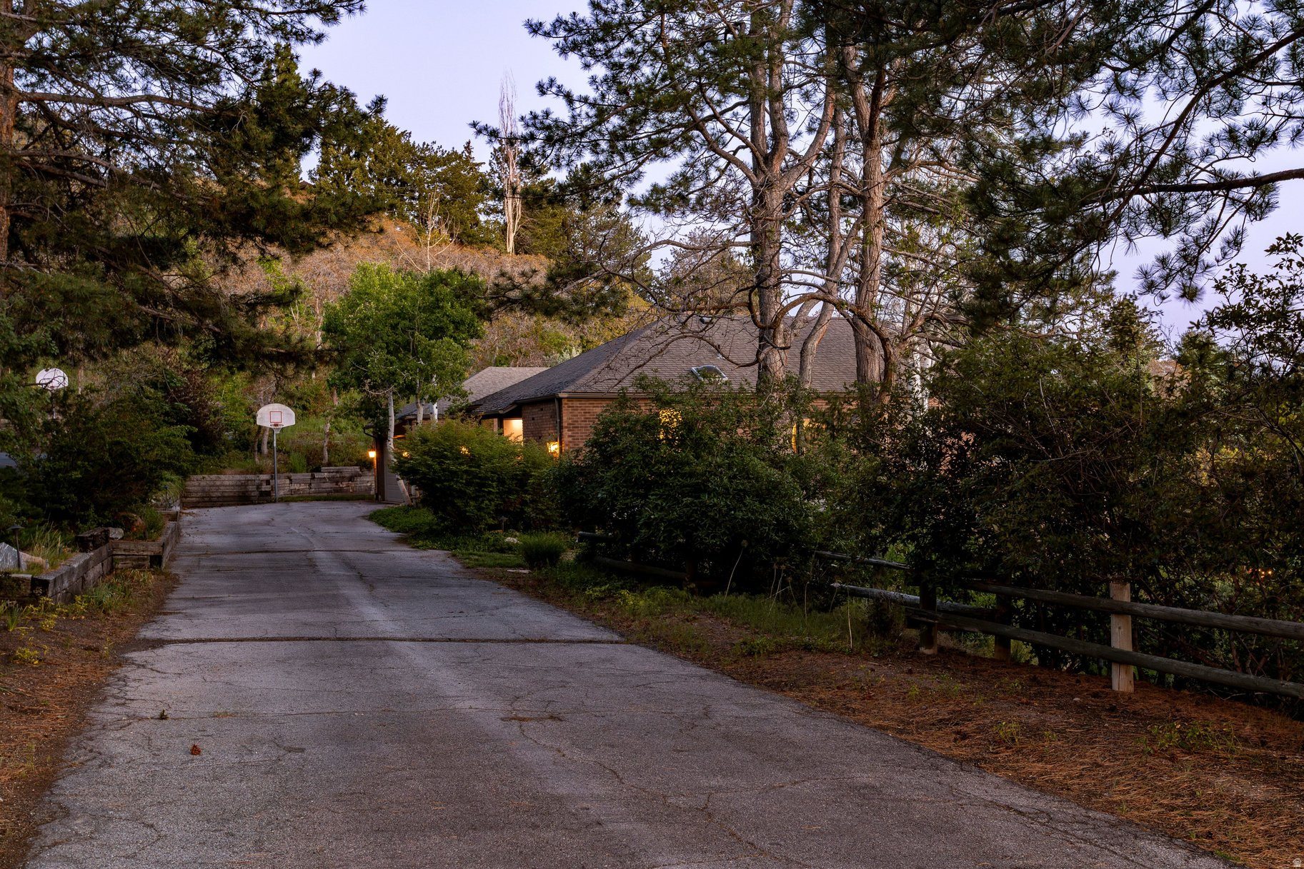 ARLINGTON HILLS - Residential