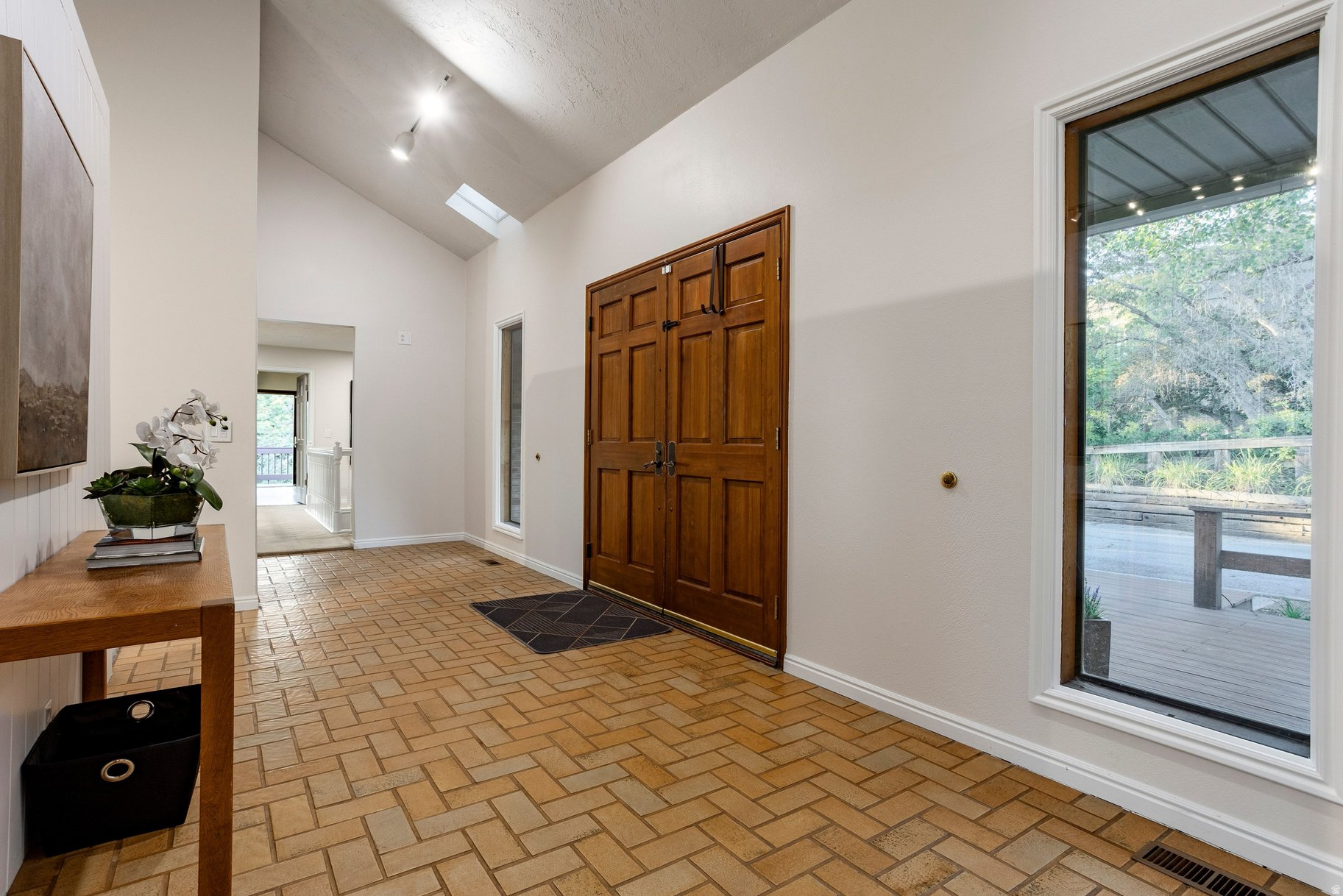 ARLINGTON HILLS - Residential