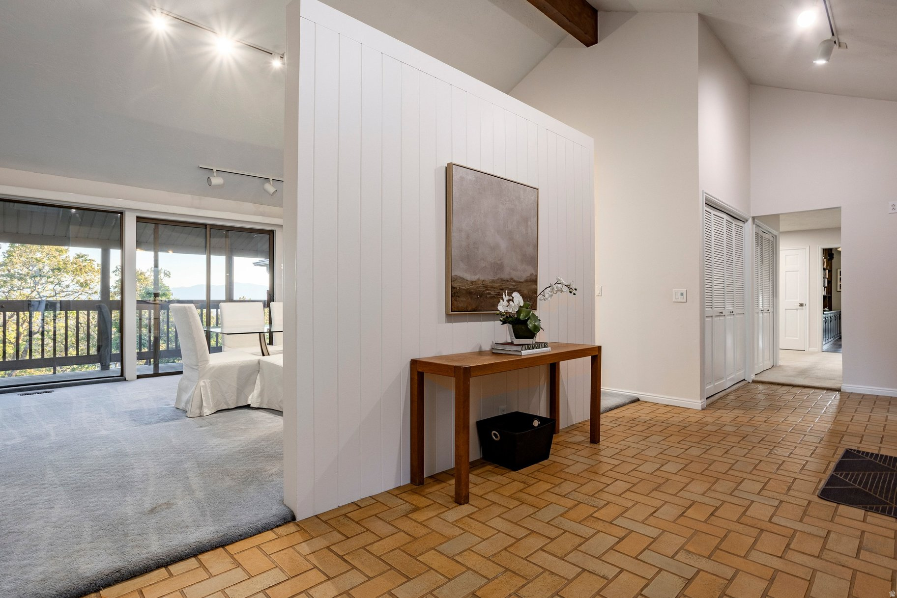 ARLINGTON HILLS - Residential