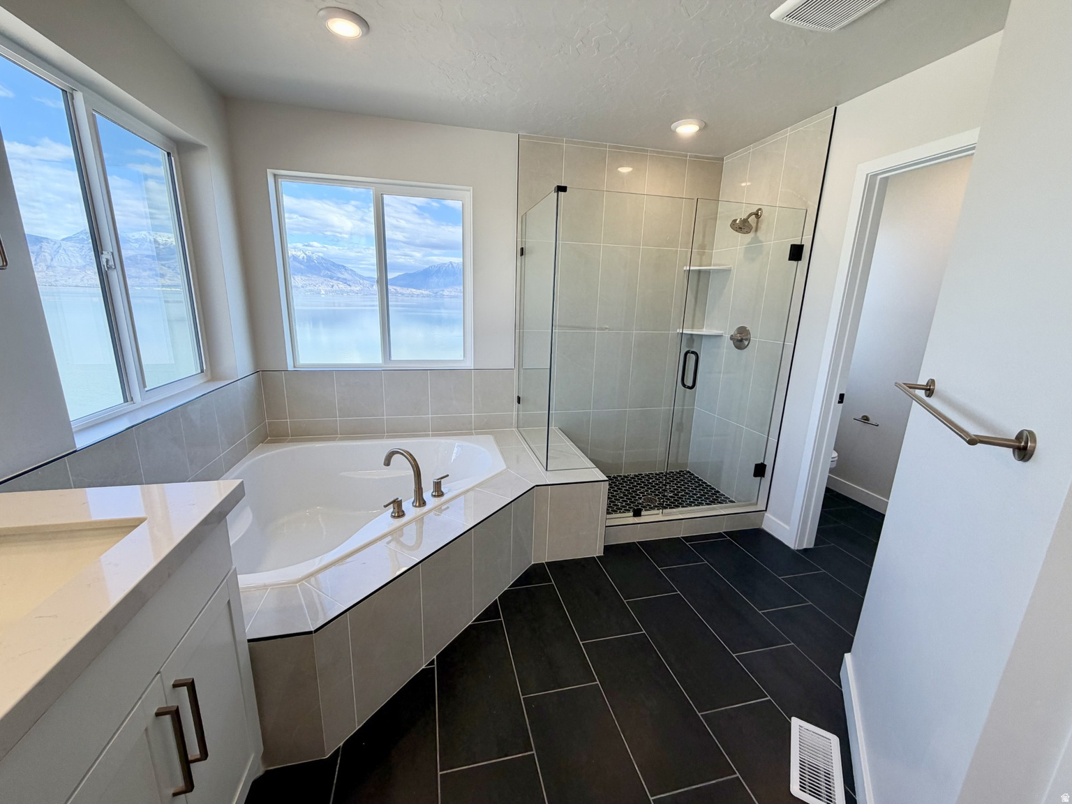 HERON HILLS - Residential