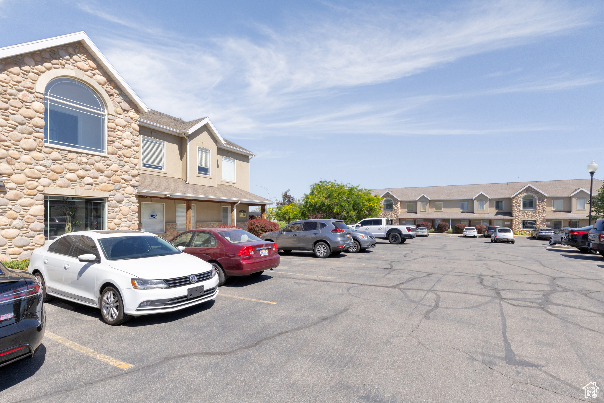 MONROE PROFESSIONAL PLAZA - Commercial Lease