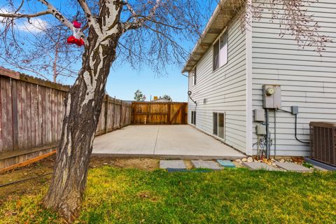 Tiny photo for 1206 E MOSS CIR, Midvale, UT 84047 (MLS # 2166913)