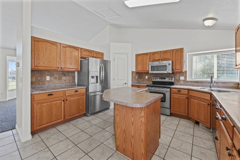Tiny photo for 309 E 1525 N, Layton, UT 84041 (MLS # 2173671)