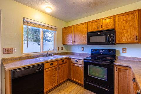 Tiny photo for 475 N REDWOOD RD #49, Salt Lake City, UT 84116 (MLS # 2104263)