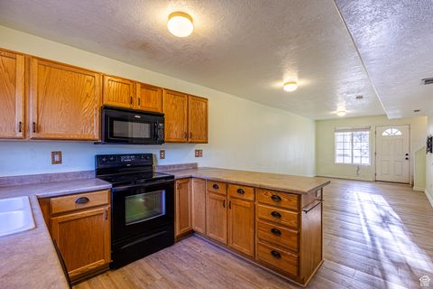 Tiny photo for 475 N REDWOOD RD #49, Salt Lake City, UT 84116 (MLS # 2104263)