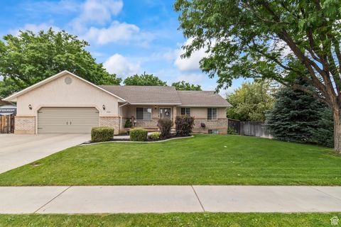 Photo of 528 W 650 S, Richfield, UT 84701 (MLS # 2096628)