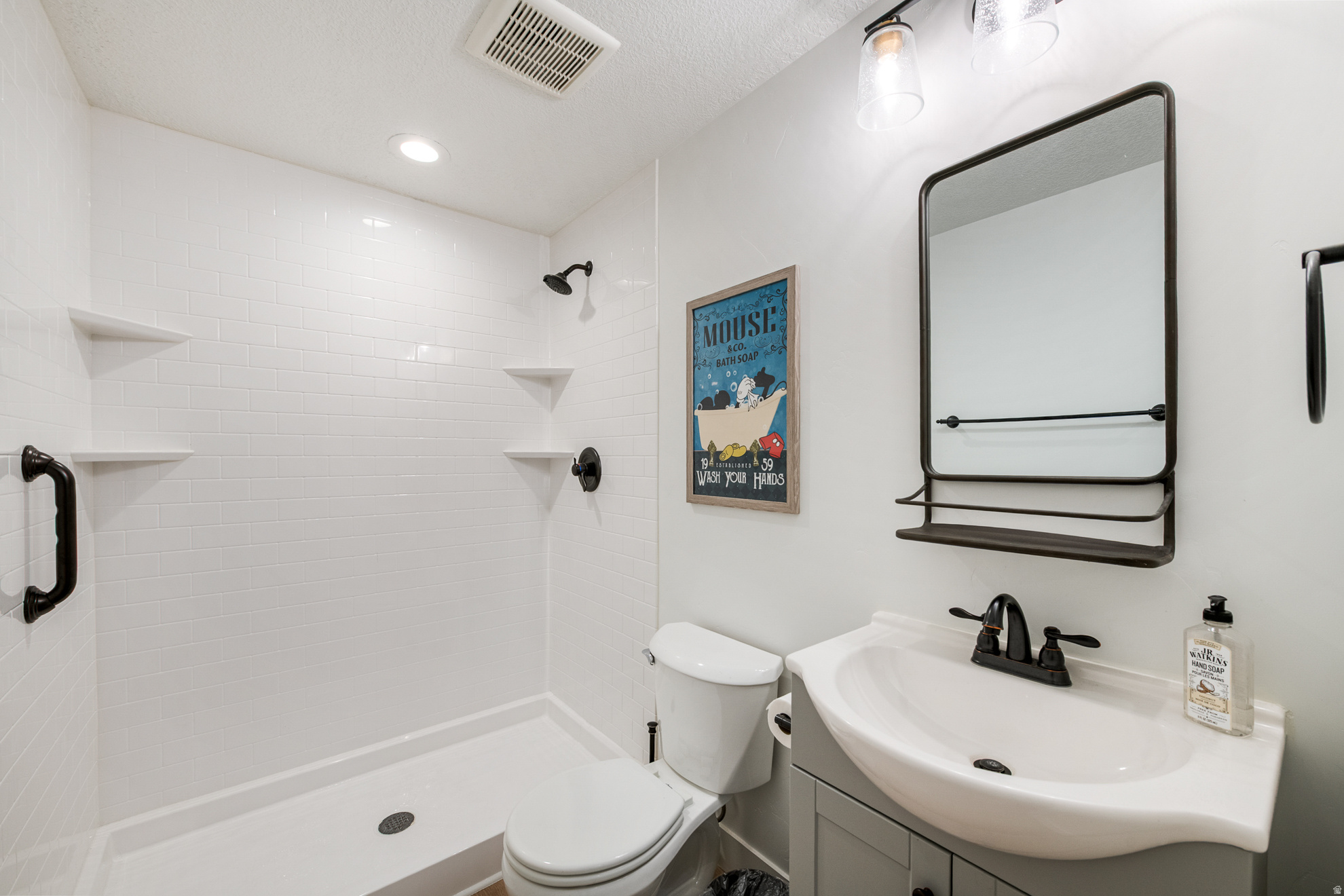 HIGH POINTE - Residential