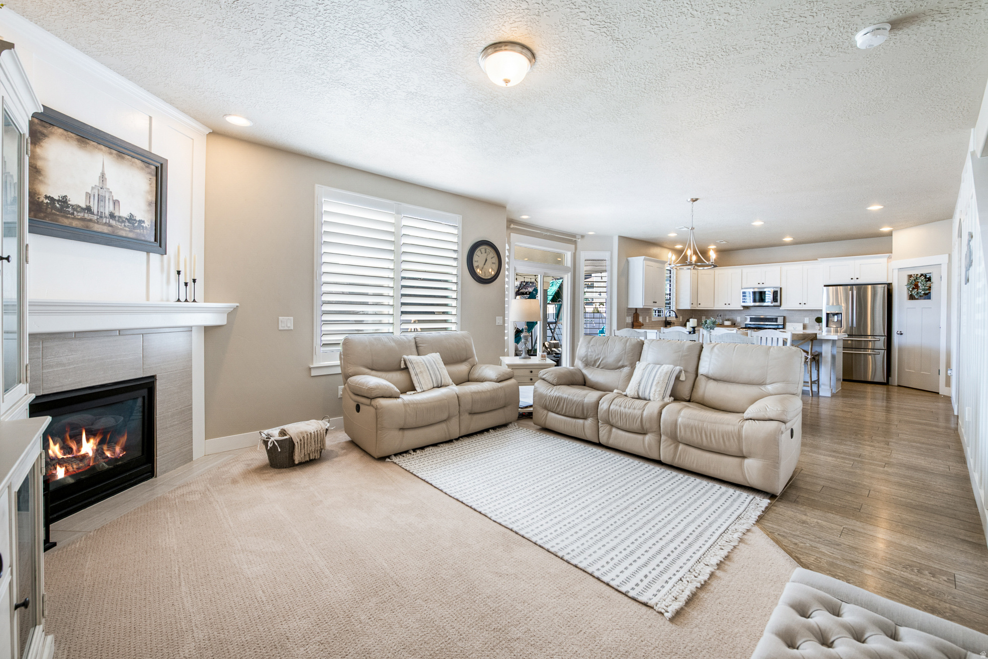 HIGH POINTE - Residential