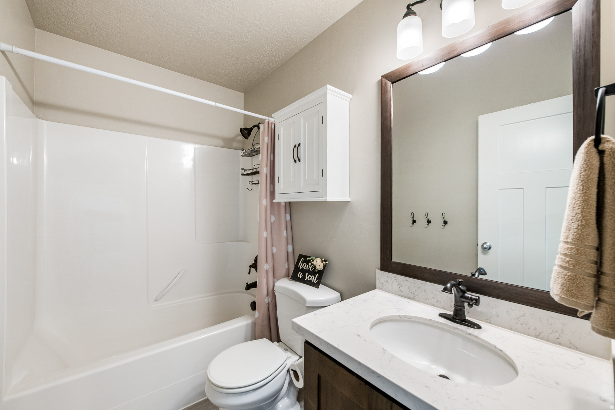 HIGH POINTE - Residential