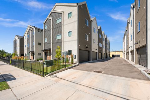 Tiny photo for 765 N 400 W #304, Salt Lake City, UT 84103 (MLS # 2147866)