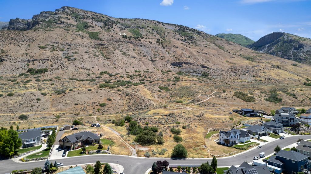 Photo of 628 N 1350 E #2, Pleasant Grove, UT 84062 (MLS # 2165541)