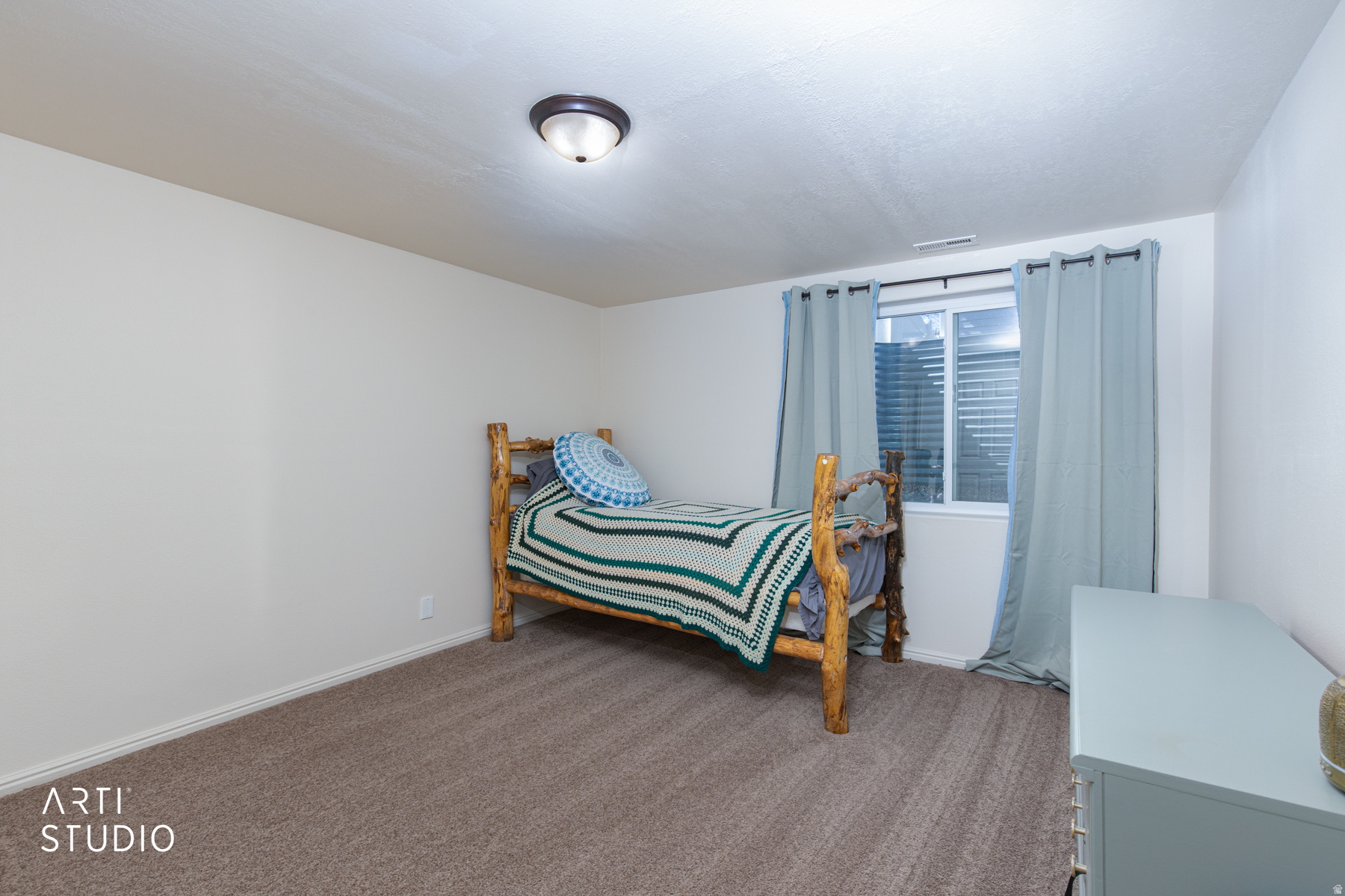 EDGEWATER ESTATES - Residential