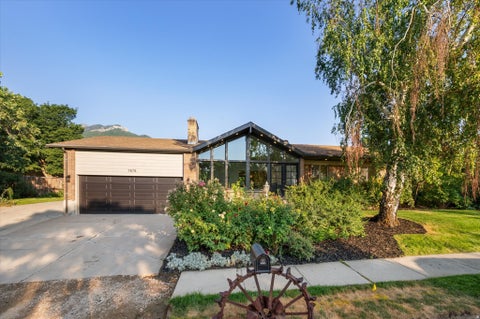 Tiny photo for 7575 S LAKE MARY DR, Cottonwood Heights, UT 84121 (MLS # 2176015)