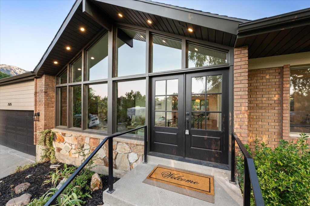 Photo of 7575 S LAKE MARY DR, Cottonwood Heights, UT 84121 (MLS # 2176015)