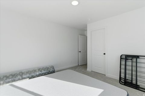 Tiny photo for 4896 S SNARR HAVEN CT W, Taylorsville, UT 84129 (MLS # 2123570)