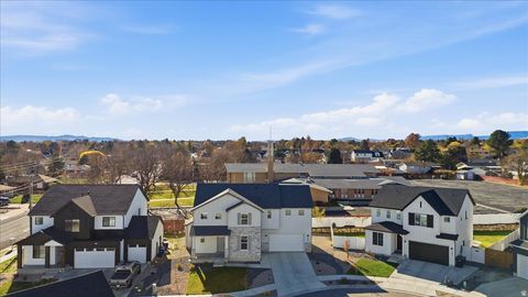 Tiny photo for 4896 S SNARR HAVEN CT W, Taylorsville, UT 84129 (MLS # 2123570)