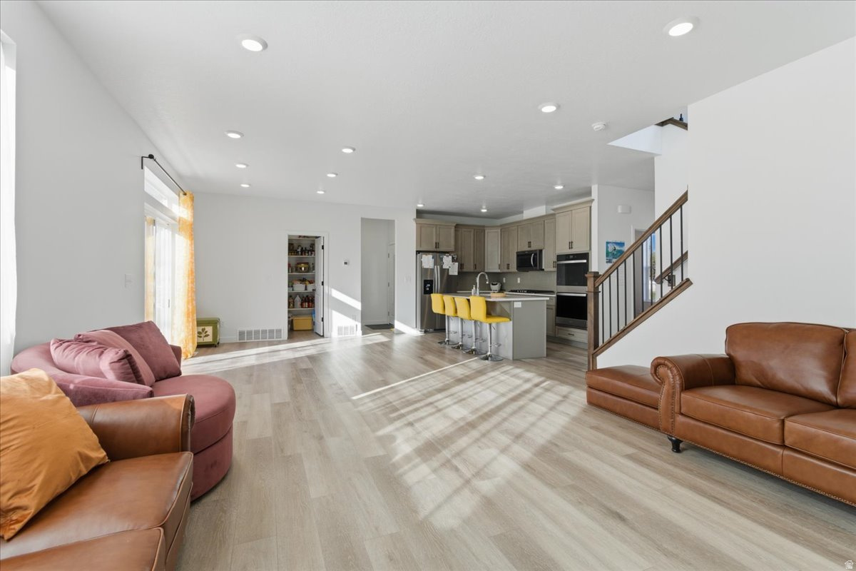 GT ESTATES - Residential