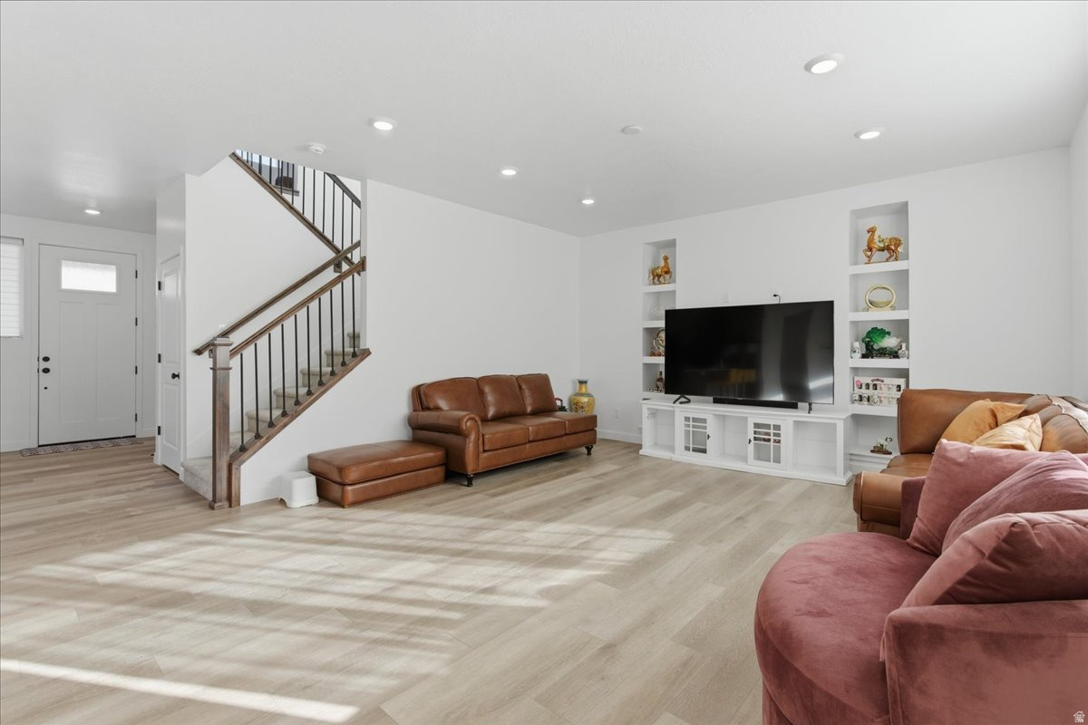 GT ESTATES - Residential