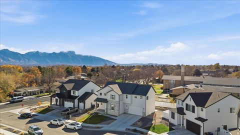 Tiny photo for 4896 S SNARR HAVEN CT W, Taylorsville, UT 84129 (MLS # 2123570)
