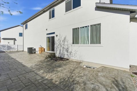 Tiny photo for 4896 S SNARR HAVEN CT W, Taylorsville, UT 84129 (MLS # 2123570)