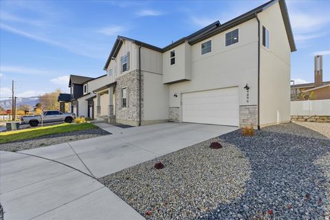 Tiny photo for 4896 S SNARR HAVEN CT W, Taylorsville, UT 84129 (MLS # 2123570)