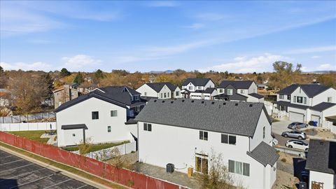 Tiny photo for 4896 S SNARR HAVEN CT W, Taylorsville, UT 84129 (MLS # 2123570)