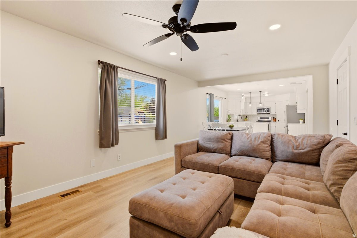 COUNTRY LANE PH 1 - Residential