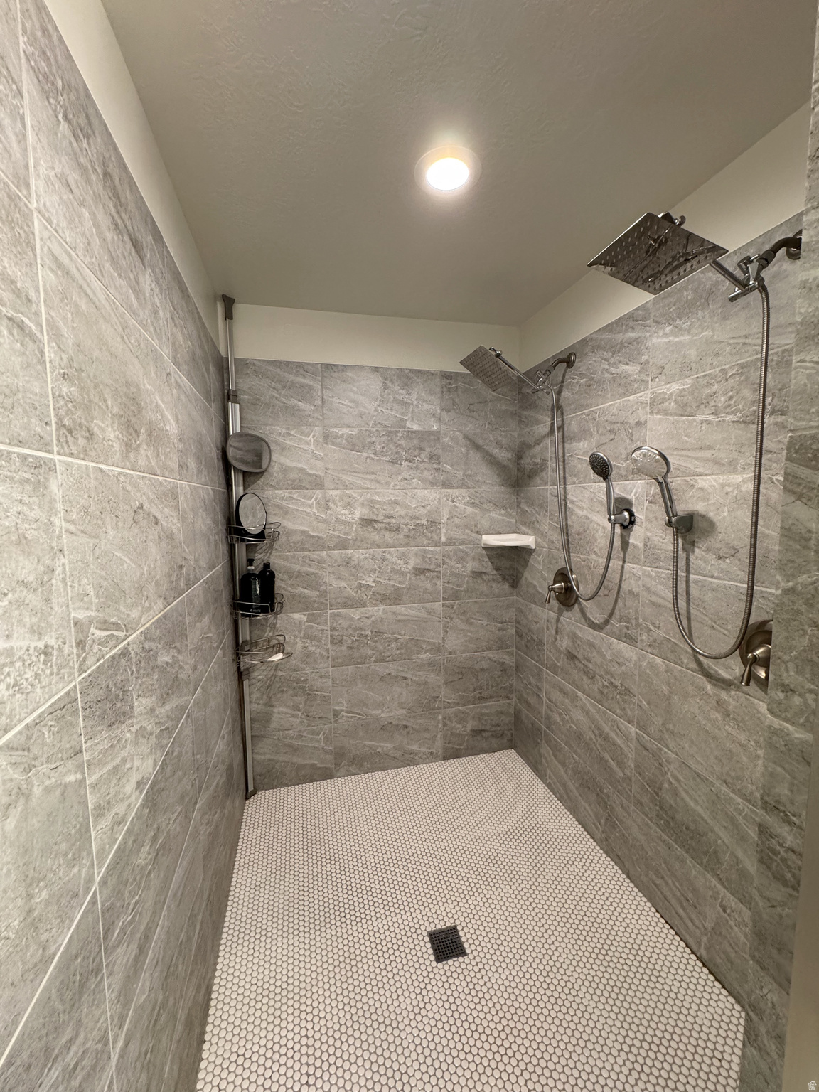 LOFTS ON REDWOOD - Residential