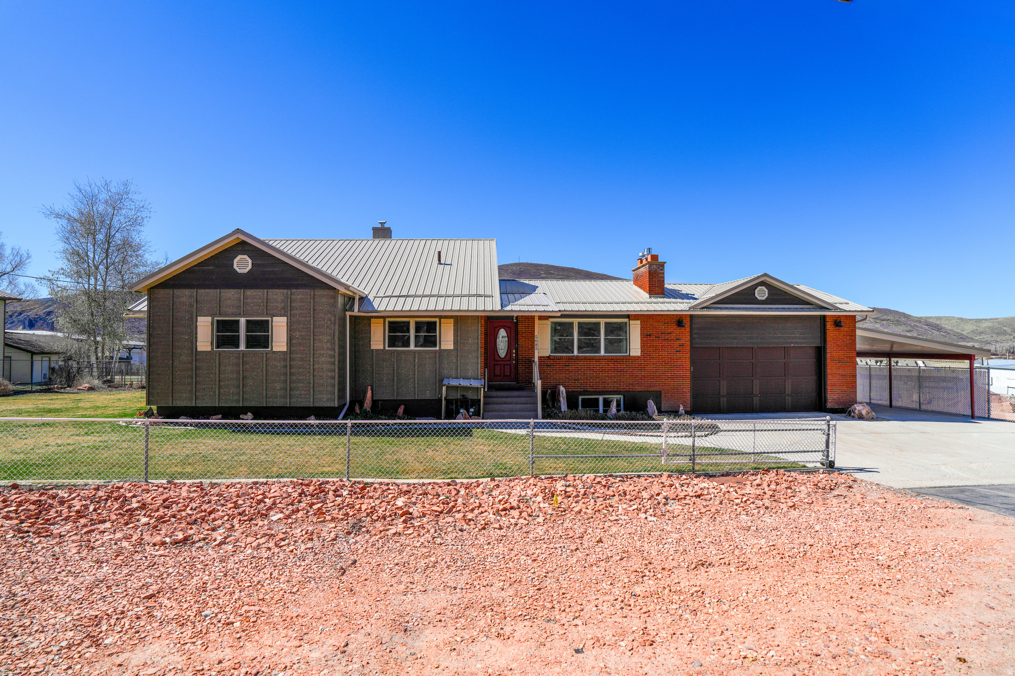 SOUTY SUMMIT - Residential