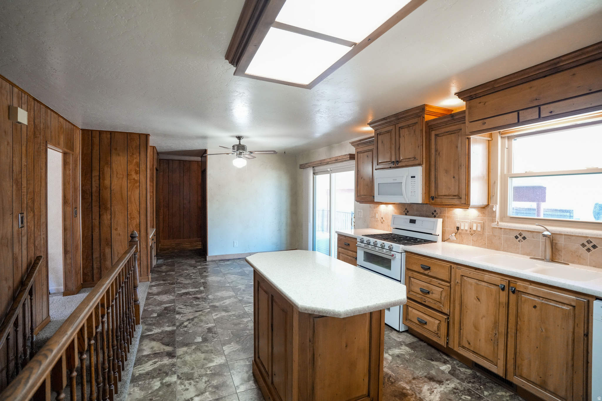 SOUTY SUMMIT - Residential