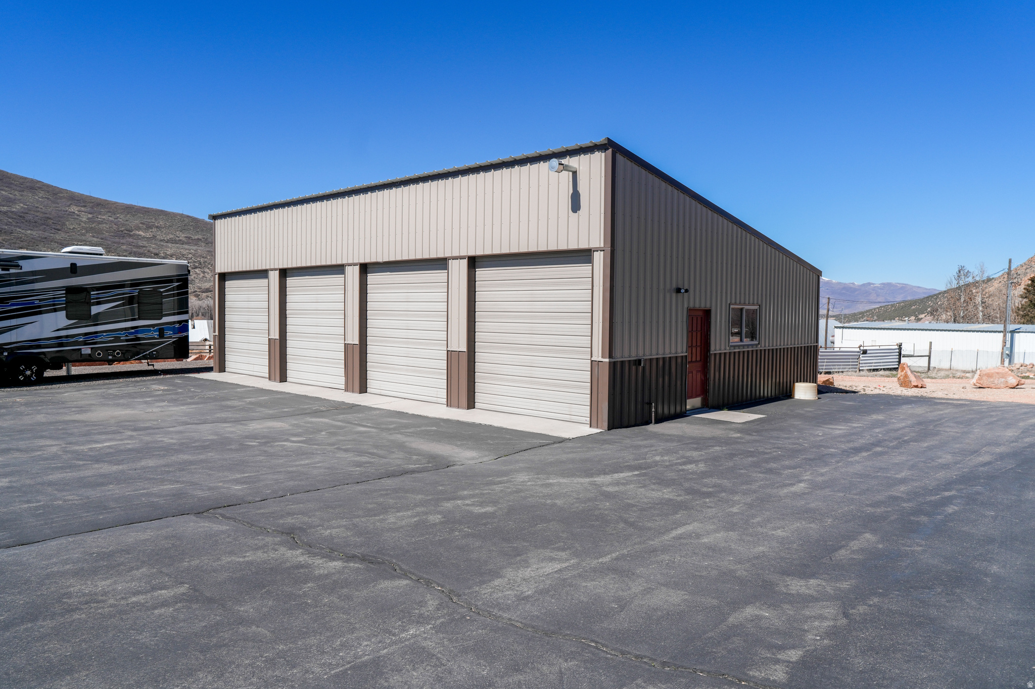 SOUTY SUMMIT - Residential