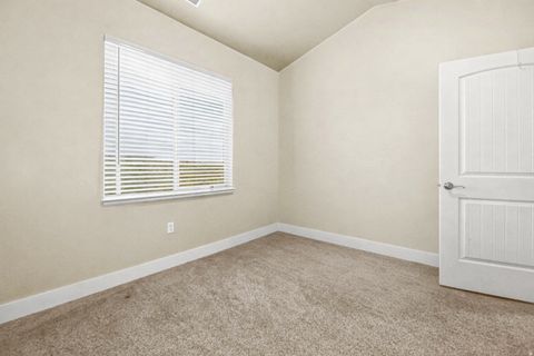Tiny photo for 148 W SPRING HILL WAY N, Saratoga Springs, UT 84045 (MLS # 2125182)